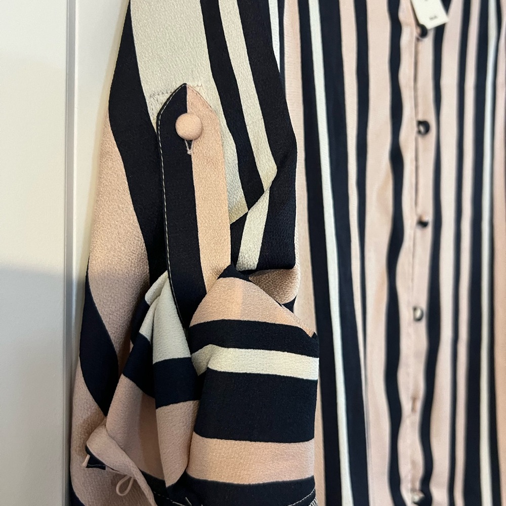 NWT Express Striped Ruffle Blouse - Picture 3 of 5